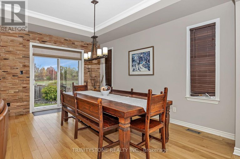 28903888/452-landswood-way/stittsville-south/ottawa/ontario/K2S0A4_12