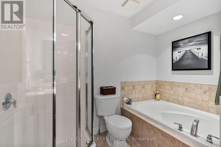 28836354/110-encore-private/city-viewskylinefisher-heightsparkwood-hills/ottawa/ontario/K2E0A2_24