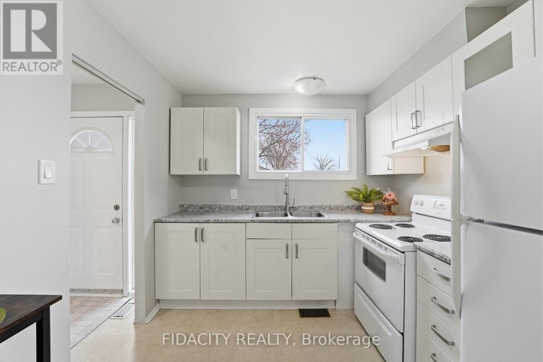 29621075/31-16-glencoe-street/arlington-woods/ottawa/ontario/K2H8S6_8