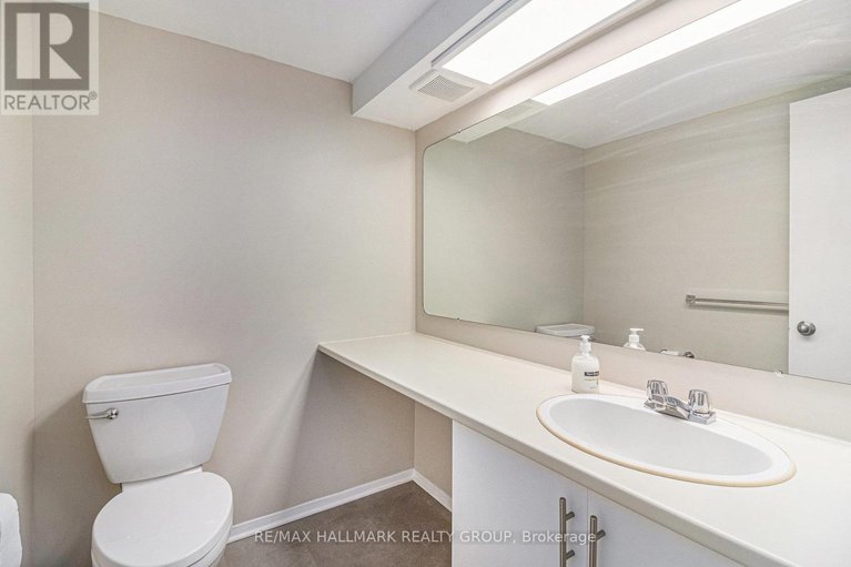 29126202/b-6716-jeanne-darc-boulevard-n/convent-glen-north/ottawa/ontario/K1C6E9_10