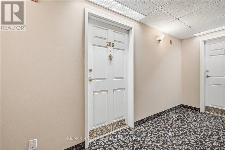 29023587/206-320-centrum-boulevard/bilberry-creekqueenswood-heights/ottawa/ontario/K1E3X9_4