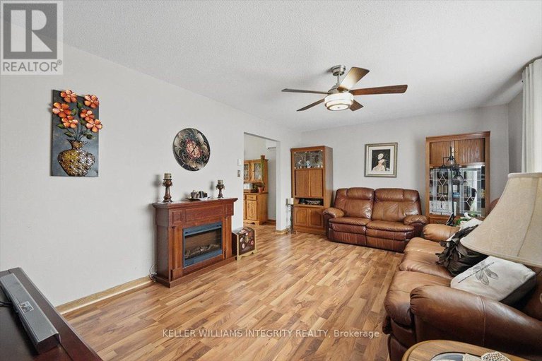 28473726/1954-catherine-street/town-of-rockland/clarence-rockland/ontario/K4K1H6_6