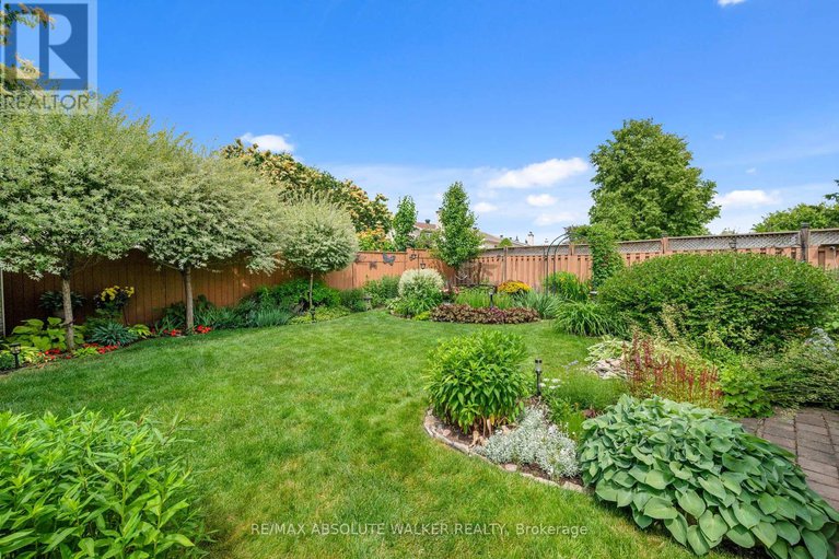 28785480/501-harrowsmith-way/fallingbrookgardenway-south/ottawa/ontario/K4A2Z2_35