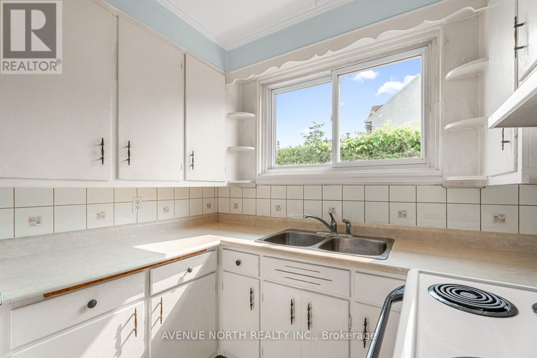 29409950/1210-erie-avenue/ridgemont/ottawa/ontario/K1V6G6_15