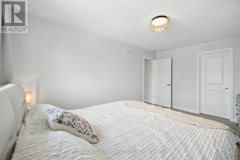 28635890/702-confluence-walk/avalon-west/ottawa/ontario/K4A5M6_21