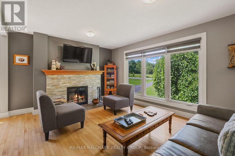 28579608/1048-kerwin-road/kanata-north-east/ottawa/ontario/K2K1X7_4