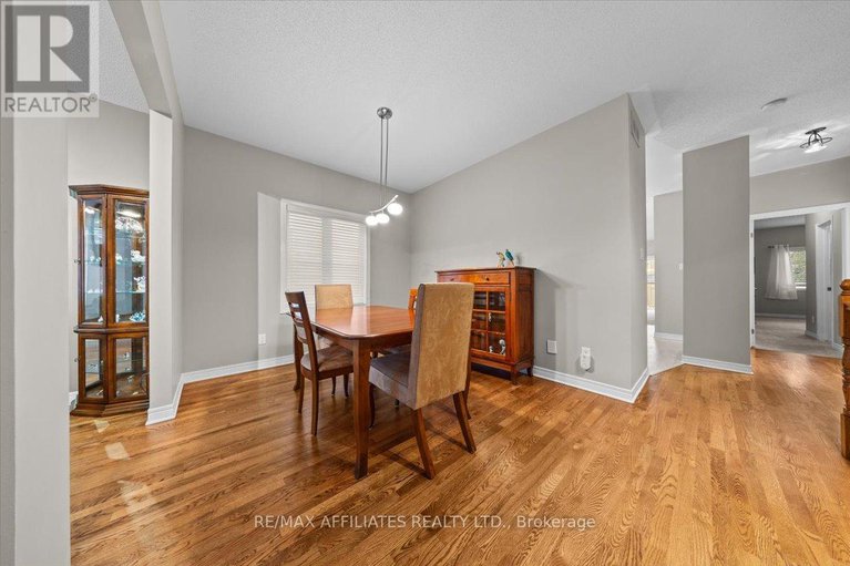 28798162/1147-mulder-avenue/fallingbrookgardenway-south/ottawa/ontario/K4A4G8_11