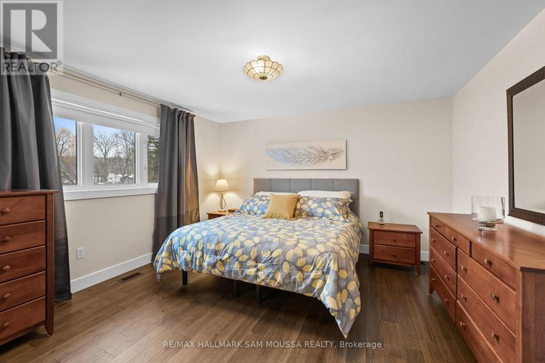 29274024/194-robertlee-drive/carp/ottawa/ontario/K0A1L0_23