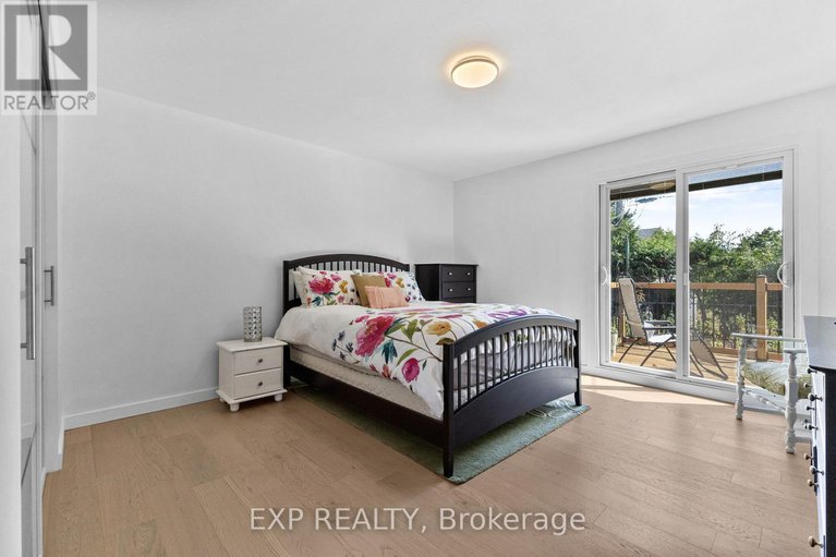 28804203/1502-farnsworth-avenue/alta-vista/ottawa/ontario/K1H7C3_26