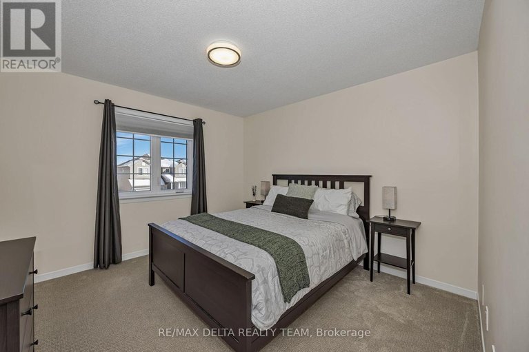 29413611/1889-montmere-avenue/notting-hillsummerside/ottawa/ontario/K4A0E7_27