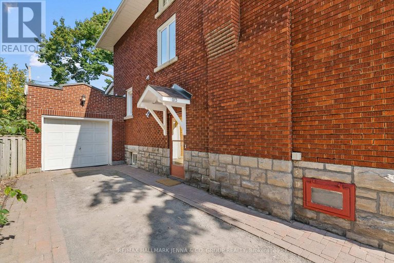 28899780/213-glebe-avenue/glebe/ottawa/ontario/K1S2C8_38