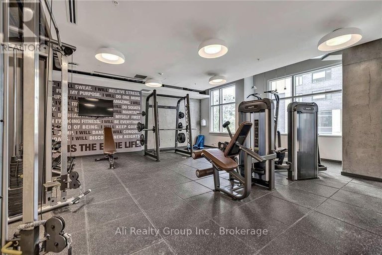 28928402/1618-105-champagne-avenue-s/west-centre-town/ottawa/ontario/K1S5E5_15