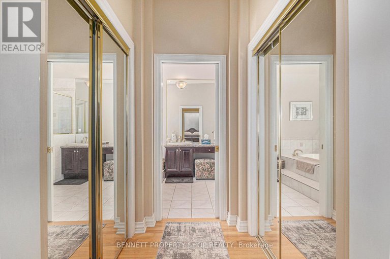 28752704/5-countryside-green/cedar-hillorchard-estates/ottawa/ontario/K2R1B5_24