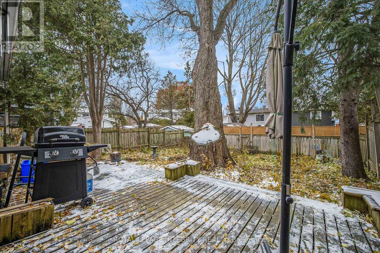 29122142/9-shouldice-crescent/glencairnhazeldean/ottawa/ontario/K2L1M8_24