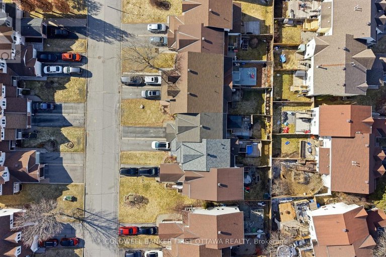 29644136/1902-hennessy-crescent/fallingbrookgardenway-south/ottawa/ontario/K4A3X7_42