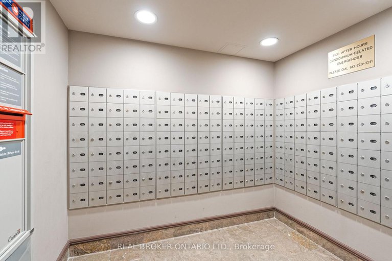 28595876/413-100-grant-carman-drive/borden-farmstewart-farmcarleton-heightsparkwood-hills/ottawa/ontario/K2E8B8_32