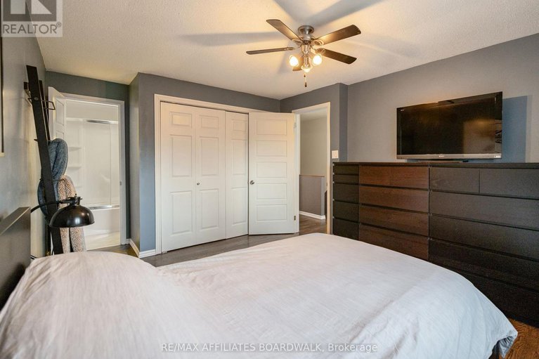 28246634/38-nestow-drive-nw/tanglewood/ottawa/ontario/K2G3X8_20
