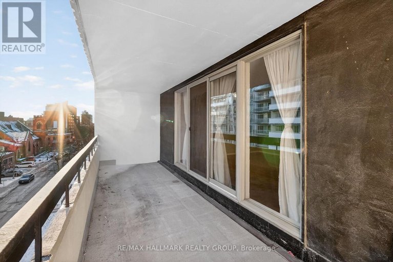 29161047/705-141-somerset-street-w/ottawa-centregolden-triangle/ottawa/ontario/K2P2H1_48