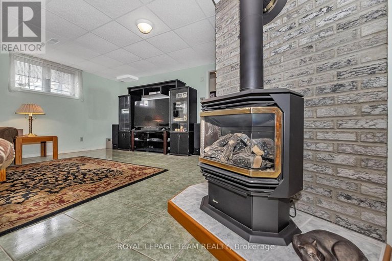 29475386/1961-manotick-station-road/osgoode-twp-north-of-reg-rd-6/ottawa/ontario/K0A2W0_23