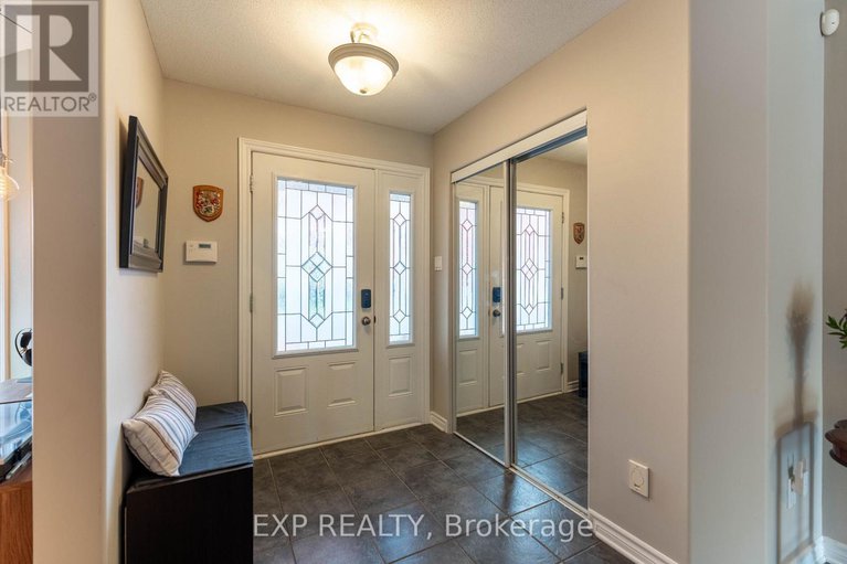 29033909/17-olde-towne-avenue/village-of-russell/russell/ontario/K4R0A5_6