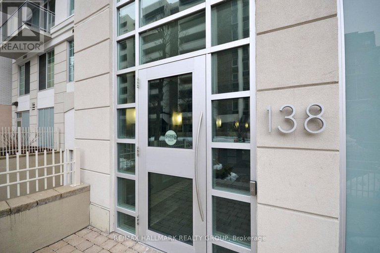 28506551/209-138-somerset-street-w/ottawa-centregolden-triangle/ottawa/ontario/K2P0A3_3