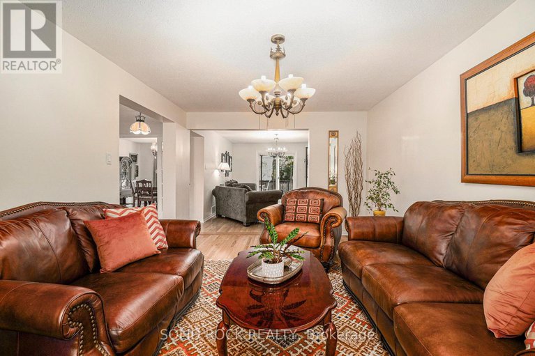 28813811/1674-sansonnet-street-s/chapel-hill/ottawa/ontario/K1C5Y6_9