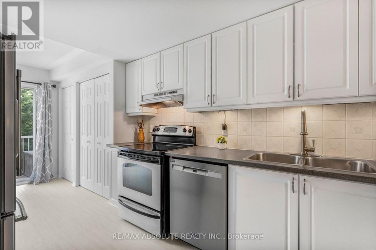 28883763/32-bonfield-private/avalon-east/ottawa/ontario/K4A5E4_5