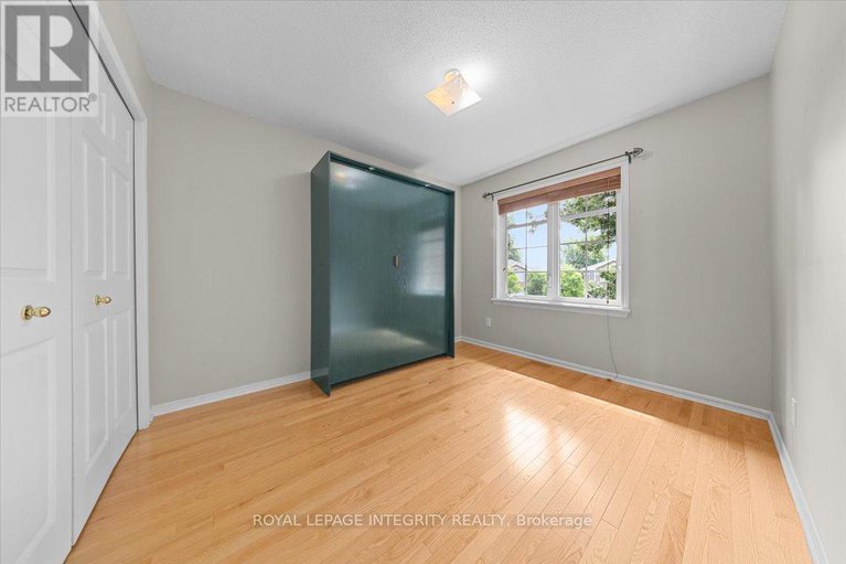 28809017/2093-bergamot-circle/springridgeeast-village/ottawa/ontario/K4A4R4_33