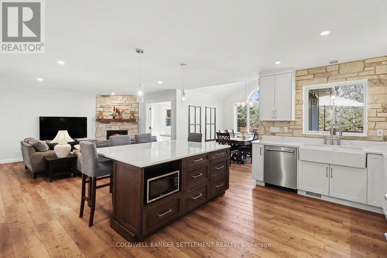 29654962/135-barr-place/drummondnorth-elmsley-north-elmsley-twp/drummondnorth-elmsley/ontario/K7H3C7_4