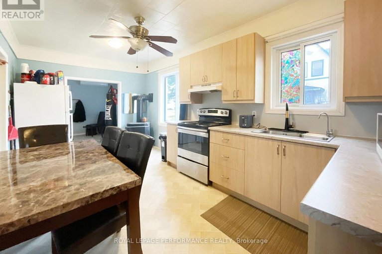 29612296/4866-2nd-line-road/south-glengarry-lancaster-twp/south-glengarry/ontario/K0C1Z0_8