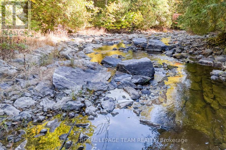 28888820/48-mill-street/almonte/ontario/K0A1A0_33