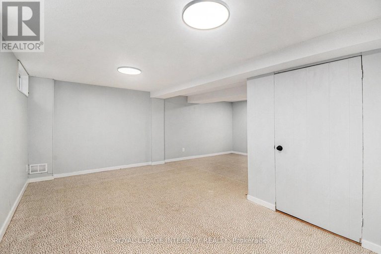 29038645/913j-elmsmere-road/beacon-hill-south/ottawa/ontario/K1J8G4_19