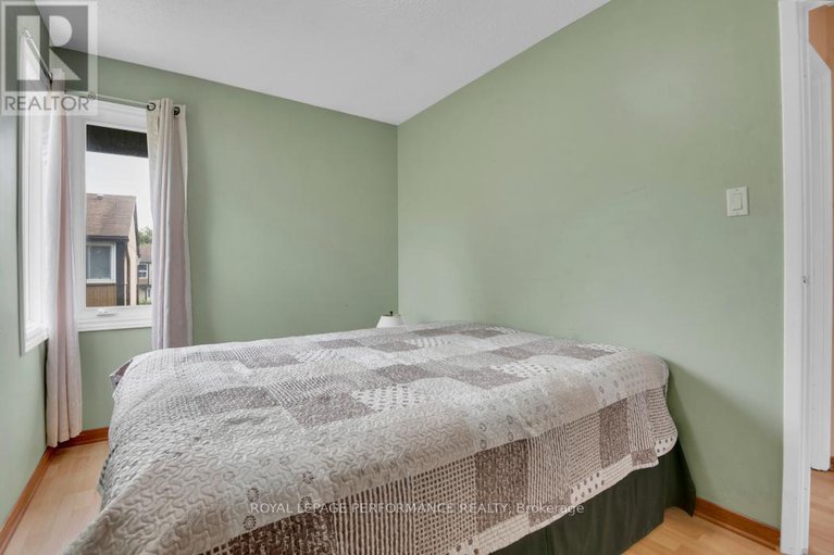 28412769/61-3344-uplands-drive/hunt-club/ottawa/ontario/K1V9R9_24