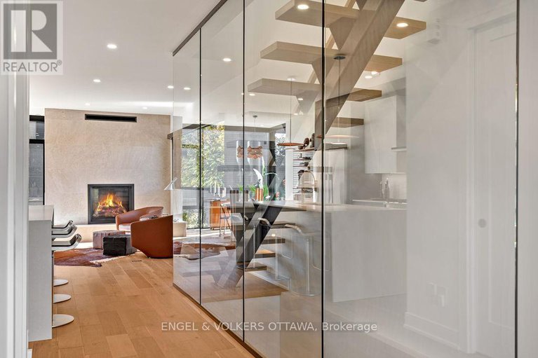 29132946/127-peridot-private/experimental-farm/ottawa/ontario/K2C3M3_24