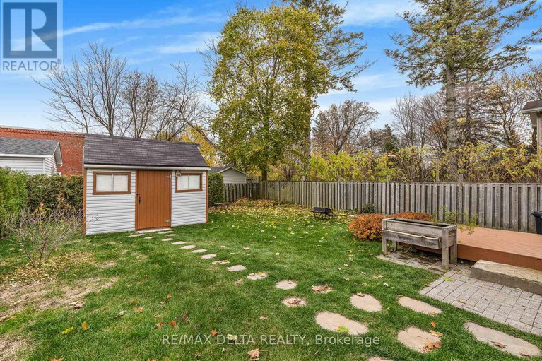 29086342/89-high-street/vankleek-hill/champlain/ontario/K0B1R0_26