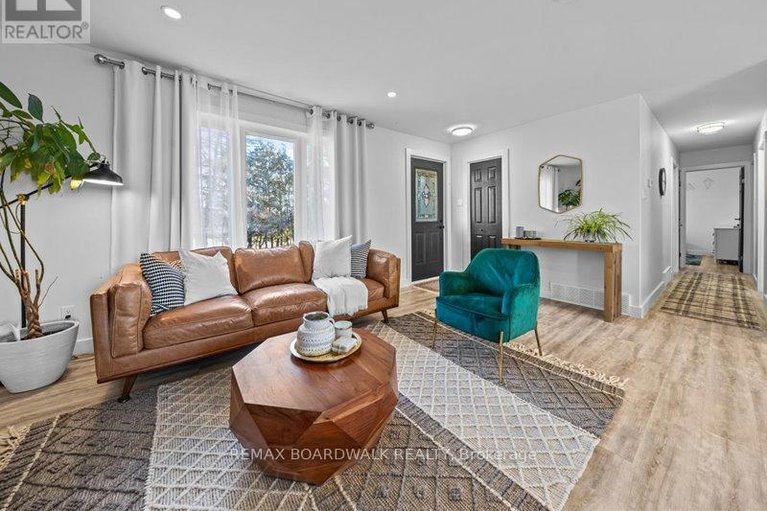 29519849/2462-dunning-road/cumberland-west/ottawa/ontario/K0A3E0_16