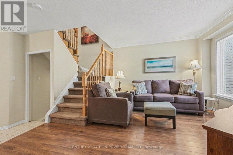 29643950/18-teeswater-street/beaverbrook/ottawa/ontario/K2K2W9_8