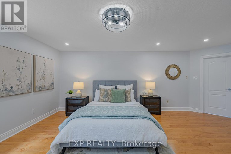 29038372/15-wellsmere-court/rideau-heightsrideau-river/ottawa/ontario/K2E8C2_32