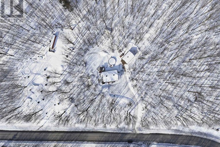 29431063/8150-montee-lemieux-road/east-hawkesbury/ontario/K0B1M0_37