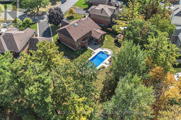 29325608/15-brandy-creek-crescent/bridlewood/ottawa/ontario/K2M2B8_36