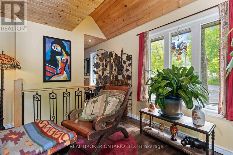 28709278/190-woods-road/constance-bay/ottawa/ontario/K0A3M0_11
