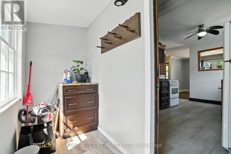 28852356/279-anna-avenue-w/carlington/ottawa/ontario/K1Z7V5_13