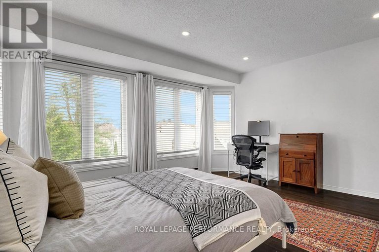 29619471/2d-4-columbus-avenue/overbrook/ottawa/ontario/K1K1R3_27