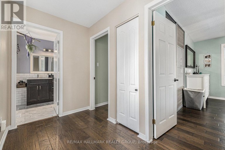 28525097/13-817-high-street/britannia-heights/ottawa/ontario/K2B6C3_14