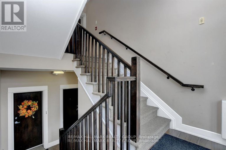 29410894/1-486-via-verona-avenue/longfields/ottawa/ontario/K2J6B3_4