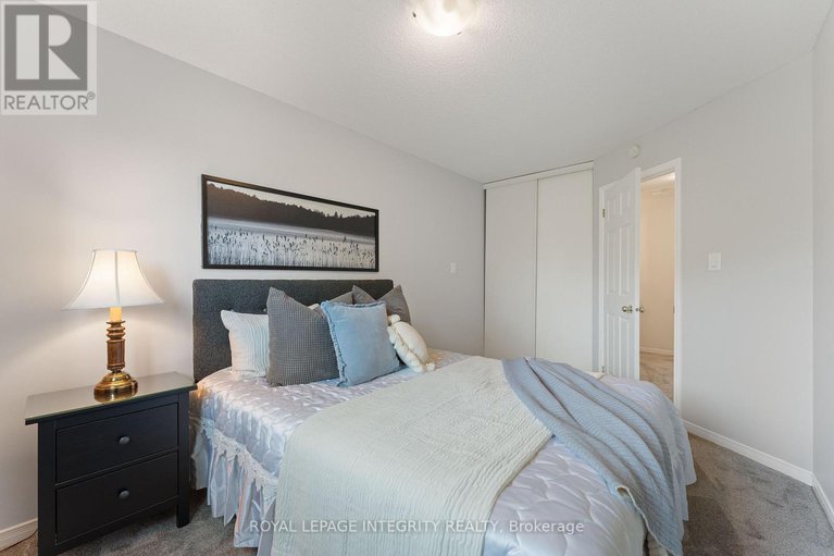 28613596/11-baton-court/katimavik/ottawa/ontario/K2L4C8_16