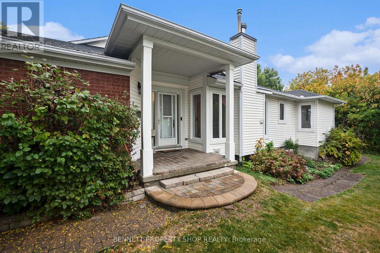 28928627/11-billingham-crescent/morgans-grantsouth-march/ottawa/ontario/K2K2T7_1