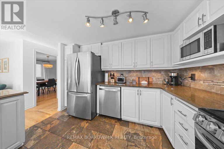 29650202/1715-teakdale-avenue/chapel-hill/ottawa/ontario/K1C6M8_10