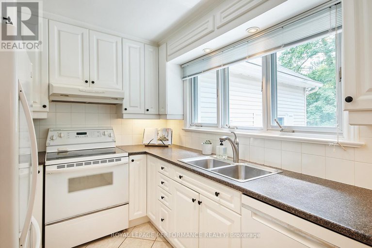 29341619/364-cunningham-avenue/alta-vistafaircrest-heights/ottawa/ontario/K1H6B4_9