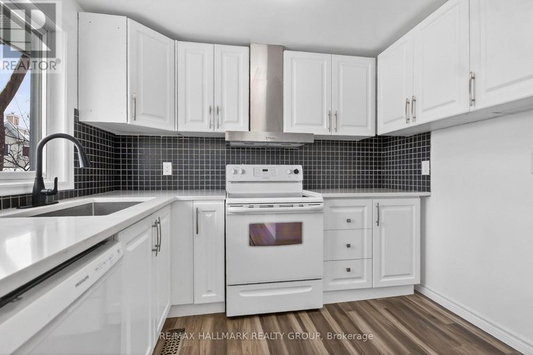 29293423/7-86-esterlawn-private/mckellar-heightsglabar-park/ottawa/ontario/K2A4C1_15